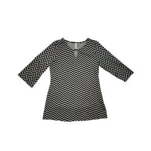 Tacera‎ Black and Gray Chevron Striped Stretch Knit 3/4 Sleeve Shirt Size Medium